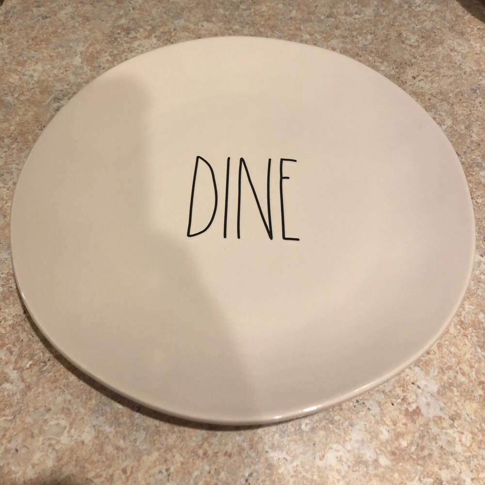 2 NWT Rae Dunn Dine plates